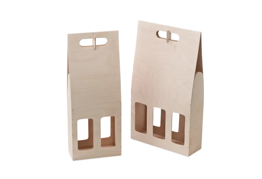 Wine carrier made of birch plywood for two or three bottles