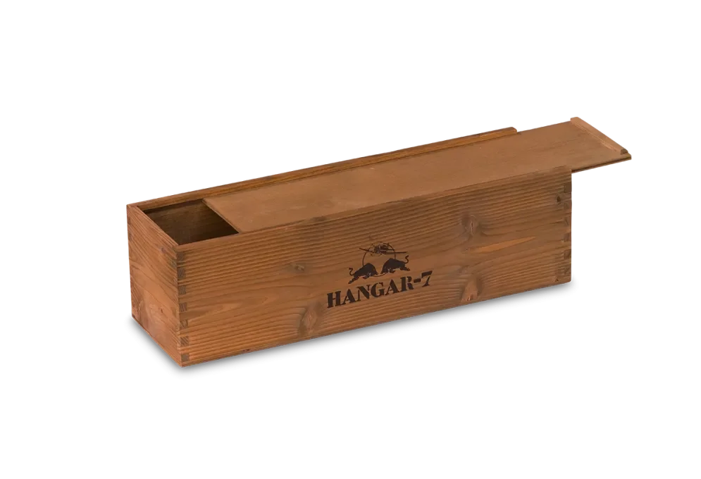 Solid spruce wine crate with stained surface and fire-pressure refinement