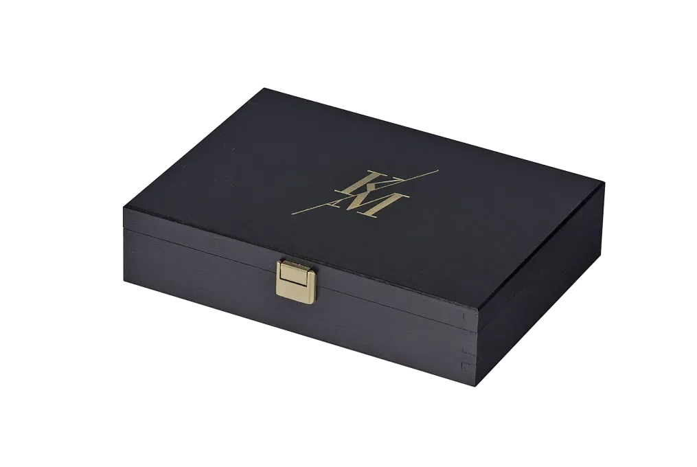 noble, black lacquered wooden box with embossed print from Scheffauer-Holzwaren
