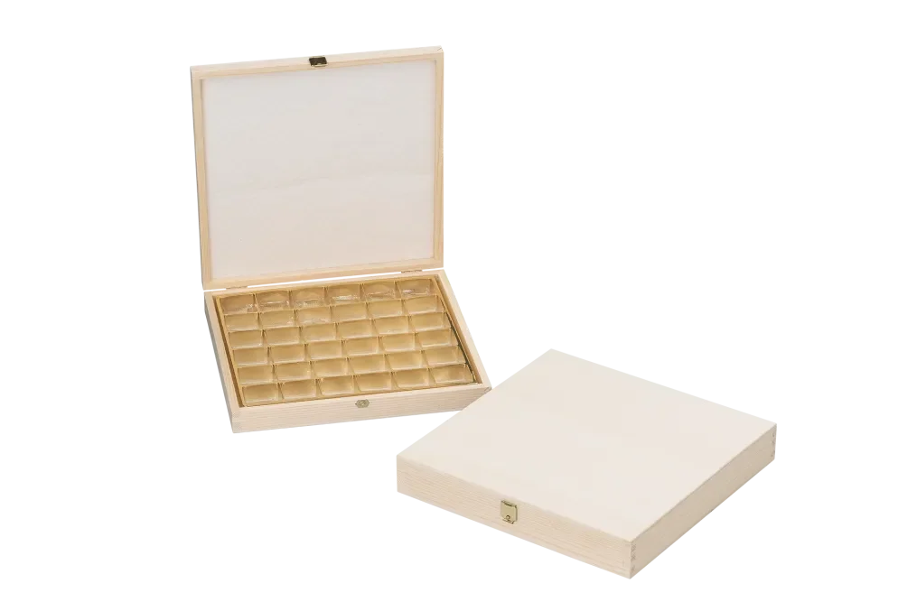 Pralinenkassette 36 Stück produziert von Scheffauer Holzwaren